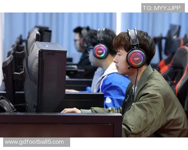 BLG与FNC激战正酣 谁将登顶英雄联盟全球总决赛之巅