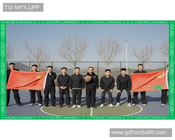 以篮球为纽带激发青春活力展现团队精神与拼搏力量