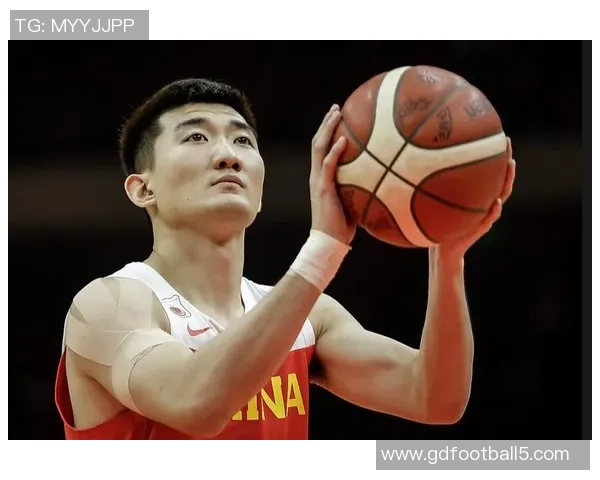 孙铭徽领衔国家队全力出击展现中国男篮核心控卫风采