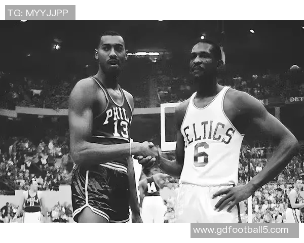 比尔拉塞尔的传奇人生与篮球王朝的缔造历程及精神传承 比尔拉塞尔的传奇人生与篮球王朝的缔造历程及精神传承