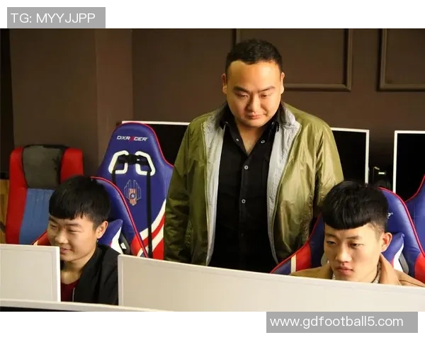 电竞赛事激烈角逐 实时比分追踪与精彩回顾全程揭秘