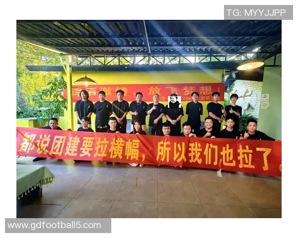 盐城大丰港战队勇夺冠军 展现出色实力与团队合作精神 盐城大丰港战队勇夺冠军 展现出色实力与团队合作精神