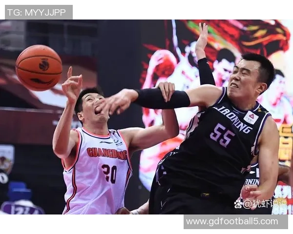 篮球的无限魅力：从街头到职业赛场的成长之路与精彩瞬间