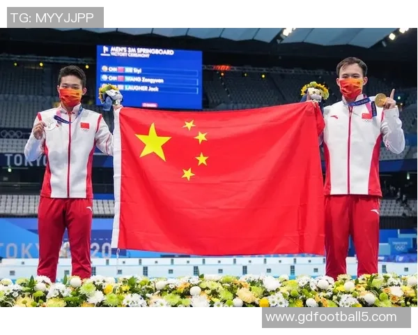 谢思埸凭实力征服赛场展现中国跳水队永不言败精神