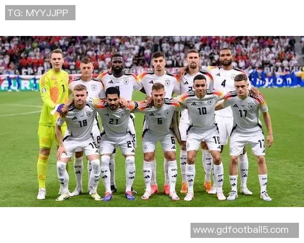 世界杯激情四溢各国球队争辉赛场英雄谱写传奇新篇章